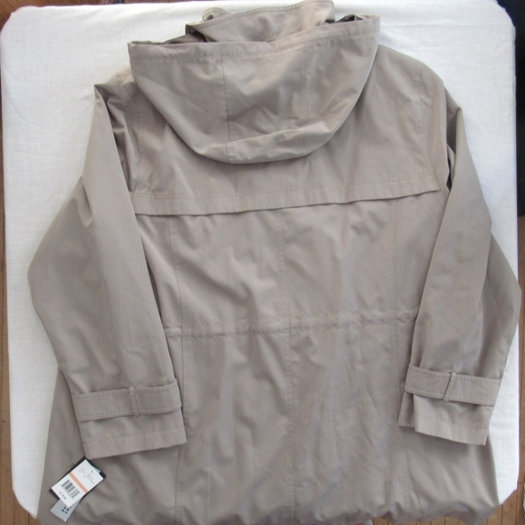 New with Tags Gallery Woman Jacket Almond/Gunmetal Color 2XL - Picture 10 of 10